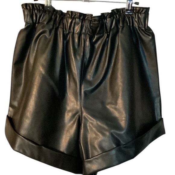 😎Abercrombie & Fitch Faux Vegan Leather High Waist Black Sz. Large😎 - Picture 4 of 9